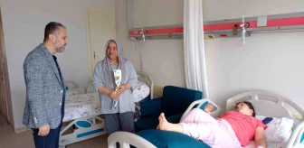 Düzce Sağlık Müdürü Yasin Yılmaz, Hastanede Anneleri ve Hemşireleri Ziyaret Etti