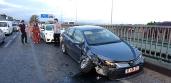 Manavgat'ta trafik kazası: 2 araç hurdaya döndü, 2 kişi yaralandı