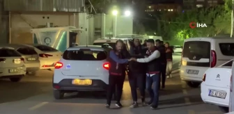 Polis didik didik aradı, silahlı saldırı şüphelileri Çeşme'de yakalandı