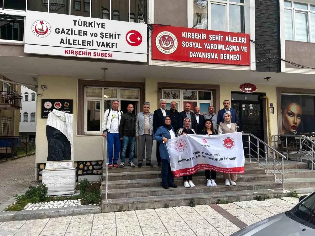 Şehit aileleri, Azerbaycan'a gitti