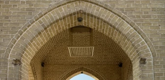İran'ın Yezd Şehrindeki Tarihi Cuma Camii