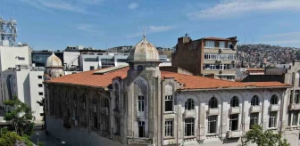 İzmir'deki Tarihi Kardiçalı Han Satışa Çıkarıldı