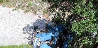 Malatya'da Otomobil Uçuruma Yuvarlandı: 2 Kişi Ağır Yaralandı