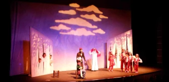 Erzurum'da Koruma Altındaki Çocuklar Tiyatro Sahnesinde Buluştu