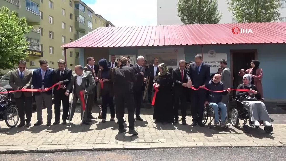 Muş'ta engelliler için iki farklı kursun açılışı yapıldı