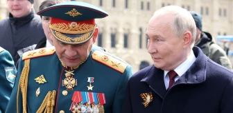 Putin, Savunma Bakanını görevden alarak kabinede değişikliklere gitti