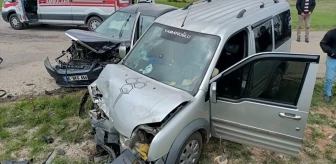 Sivas'ın Şarkışla ilçesinde trafik kazası: 4 yaralı
