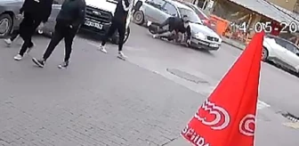 Sivas'ta Otomobil ile Motosiklet Çarpıştı: 2 Kişi Yaralandı