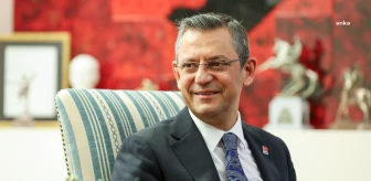 CHP Genel Başkanı Özgür Özel, Eczacılık Günü'nü Kutladı