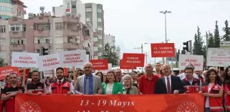 Adana ve Mersin'de Aile Haftası etkinlikleri kapsamında yürüyüş düzenlendi