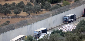 İsrailli yerleşimciler Gazze'ye yardım taşıyan kamyonları tahrip etti