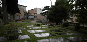 Bursa'da bulunan Fransız Mezarlığı tarihi mezar taşlarıyla dikkat çekiyor