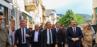 Mardin Valisi Savur ilçesini ziyaret etti