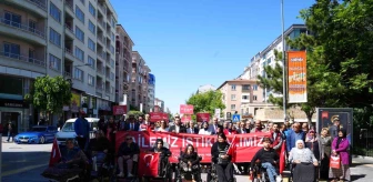 Niğde'de 'Aile İstikbalimizdir' Sloganıyla Yürüyüş Gerçekleştirildi