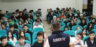 Salıpazarı'nda Lise Öğrencilerine Siber Güvenlik Semineri Verildi