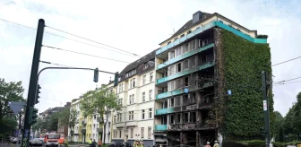 Düsseldorf'ta Patlama ve Yangın: 3 Ölü, 16 Yaralı