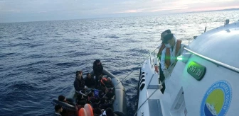Çanakkale'de 30 kaçak göçmen kurtarıldı