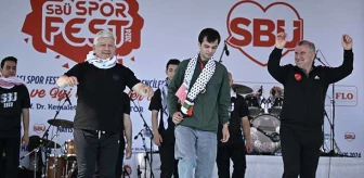 Gençlik ve Spor Bakanı Osman Aşkın Bak, sahnede 'dabke' dansı yaptı