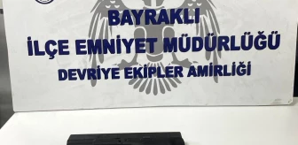 İzmir'de Firariler Yakalandı, Ruhsatsız Silahlar Ele Geçirildi