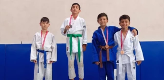 Kumluca Demirspor Kulübü Minikler Judo Şampiyonasında Başarılı