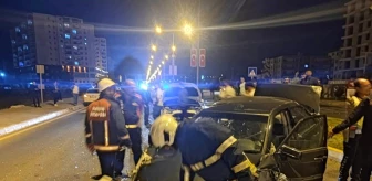 Mardin'de 2 Otomobil Çarpıştı, Maddi Hasar Oluştu