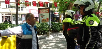İzmit'te sürücü polisin üzerine aracını sürdü iddiası