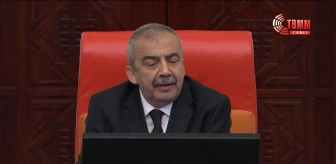 Sırrı Süreyya Önder, Kobani Davası'ndaki cezalara tepki gösterdi