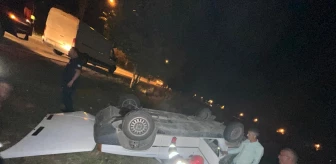 Adana'da Otomobil Devrildi, Sürücü Yaralandı