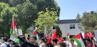 İstanbul Üniversitesi Avcılar Kampüsünde İsrail Soykırımını Protesto Yürüyüşü