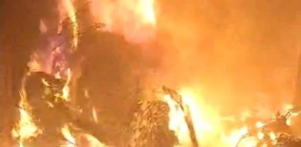 Kahramanmaraş'ta 3 Katlı Evde Çıkan Yangın Diğer İkametlere Sıçramadan Söndürüldü