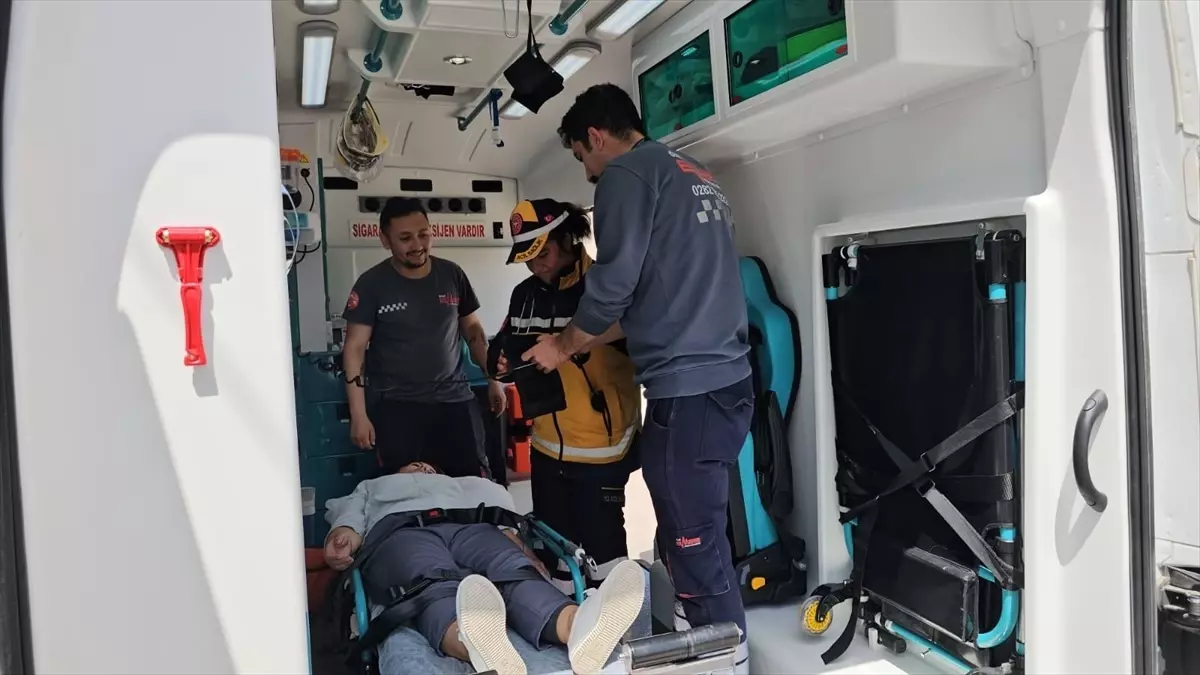 Mental rahatsızlığı bulunan genç, ambulansla hayalini gerçekleştirdi