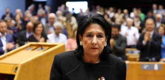 Gürcistan Cumhurbaşkanı 'Yabancı etkinin şeffaflığı' yasasını veto etti