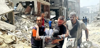 İsrail Savaş Uçakları Gazze'deki Evleri Bombaladı: Çok Sayıda Ölü ve Yaralı Var