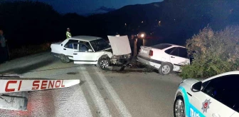 Karabük'te Alkollü Sürücü İki Otomobile Çarptı: 4 Yaralı