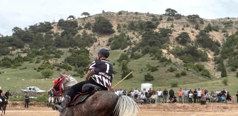 Eskişehir'de Atlı Cirit ile 19 Mayıs Bayramı Kutlandı
