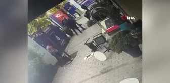 Karaköy'de börekçide bıçaklı avukat dehşeti kamerada