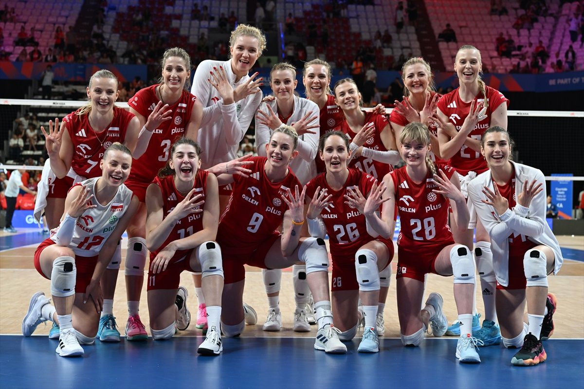 Polonya, Japonya'yı 3-0 yenerek 4'te 4 yaptı