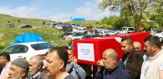 Kıbrıs'ta trafik kazasında hayatını kaybeden Uzman Çavuş Yozgat'ta son yolculuğuna uğurlandı