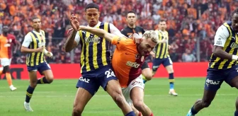 Galatasaray ve Fenerbahçe Arasındaki Maçta İlk 15 Dakika Golsüz Geçildi