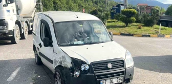 Zonguldak-Ankara Karayolu Gökçebey Yol Ayrımında Trafik Kazası