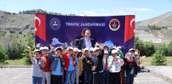 Elazığ'da İlkokul Öğrencilerine Trafik Eğitimi Verildi