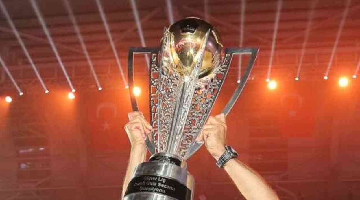 Fenerbahçe nasıl şampiyon olur? Fenerbahçe'nin şampiyonluk ihtimalleri neler?