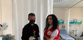 Gümüşhacıköy Gönüllü Genç Kızılay, Sağlık Çalışanlarına Moral Ziyareti Yaptı