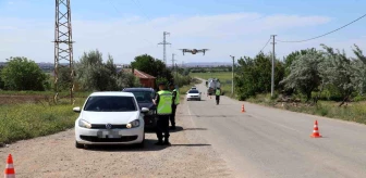 Aksaray'da trafik jandarması dronlarla denetim yapıyor