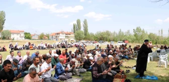 Afyonkarahisar'ın Sandıklı ilçesinde vatandaşlar yağmur duasına çıktı
