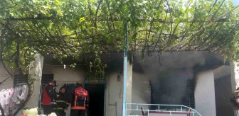 Mardin'de çıkan yangında 2 çocuk dumandan etkilendi