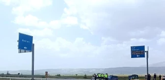 Çivril karayolu Denizler kavşağında meydana gelen kazada motosiklet sürücüsü hayatını kaybetti