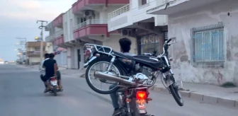 Suruç'ta Tehlikeli Motosiklet Yolculuğu