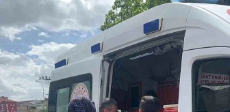 Nevşehir'de Ticari Taksinin Çarptığı Yabancı Uyruklu Çocuk Ambulansta Kaçtı