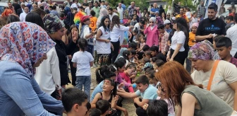 Kahramanmaraş'ta depremzedeler için uçurtma şenliği düzenlendi